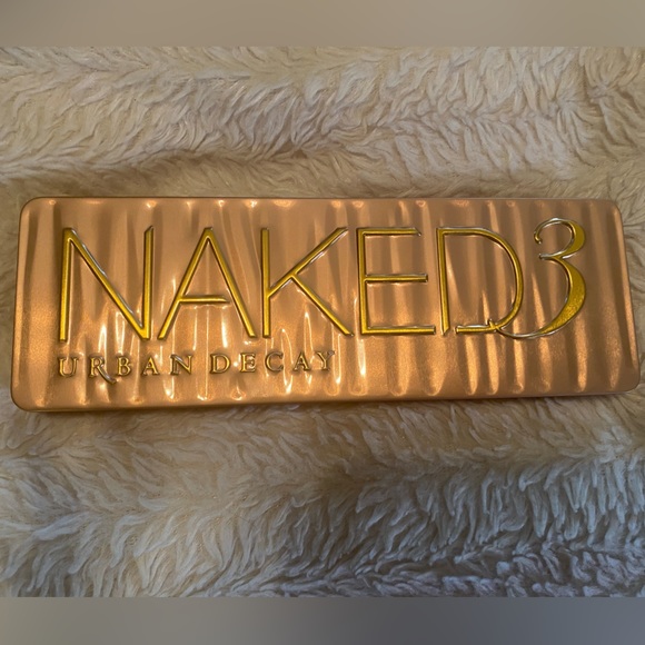 Urban Decay Naked 3 Eyeshadow palette - Picture 4 of 4